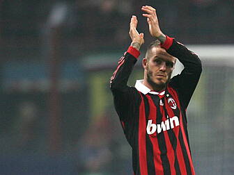 Beckham tips AC Milan to win C...